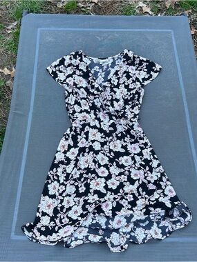 Black & pink floral dress gypsies &  moondust size medium spring summer whimsy
